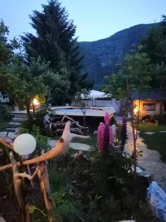 Apartma Zeus Jesenice Exterior photo